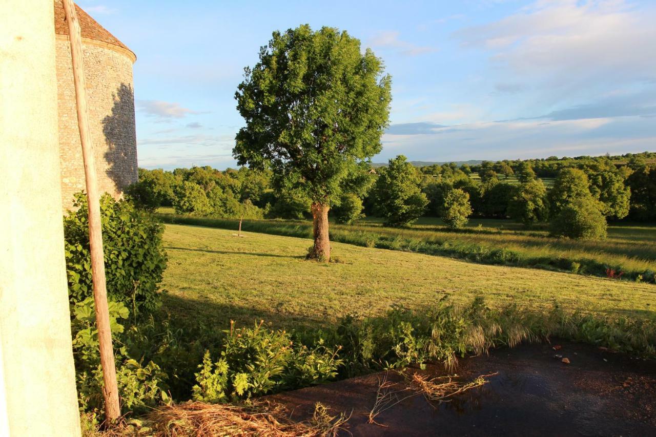 Hotel La Troliere Autry-Issards Exterior foto